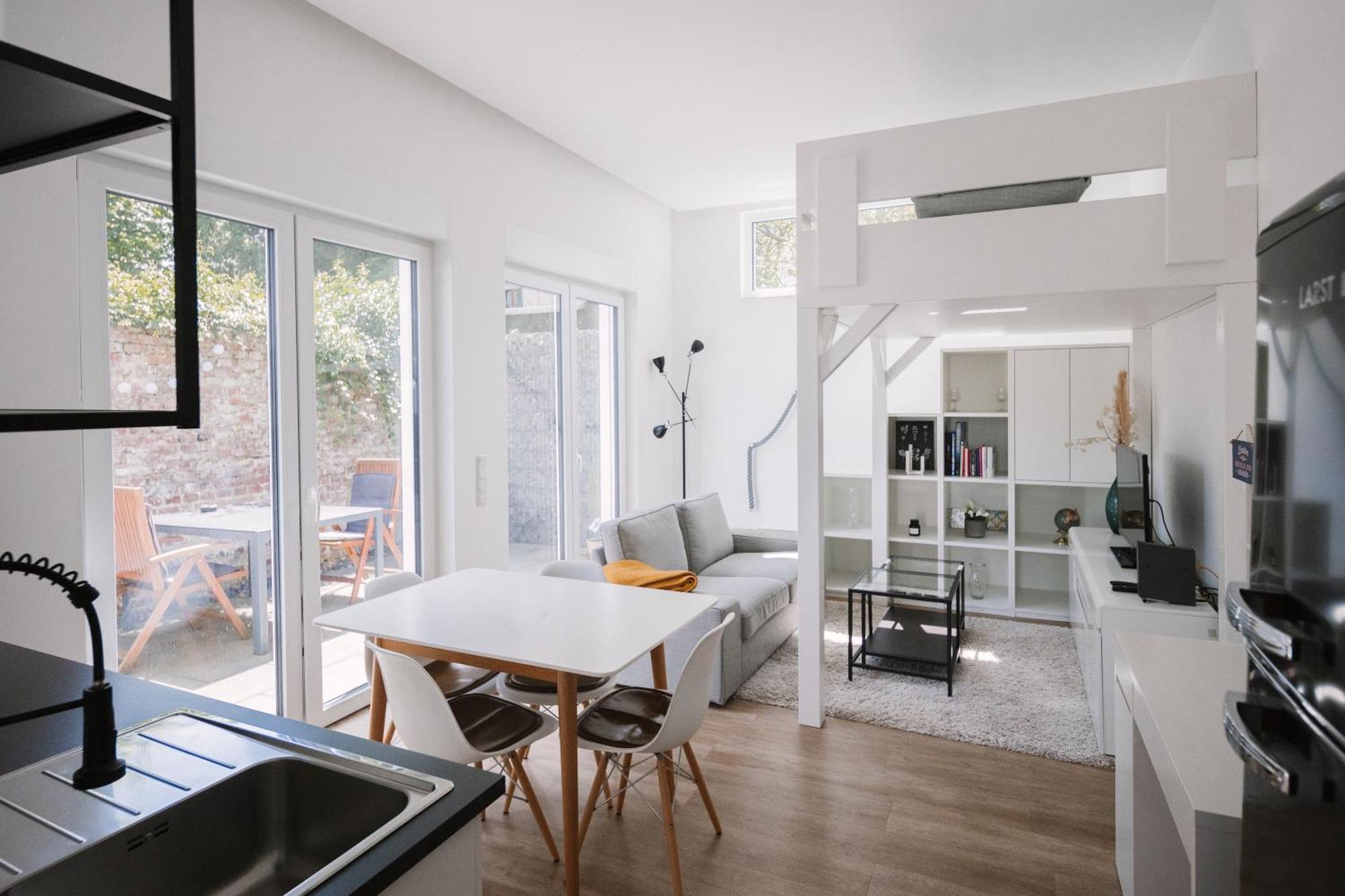 Schoene, Moderne Mit Grosszuegiger Terasse Apartamento